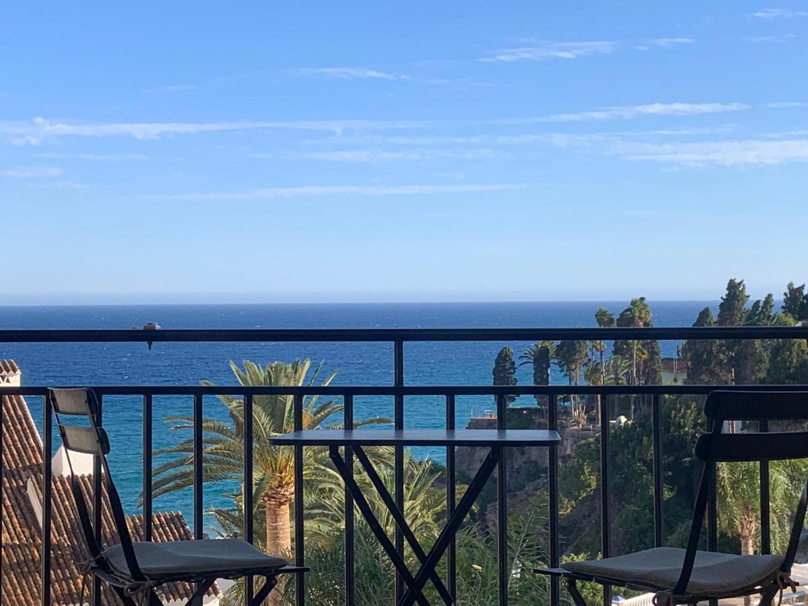 Luxury Sea View 2 Bedroom Apartment By Maison Jaken Nerja Dış mekan fotoğraf